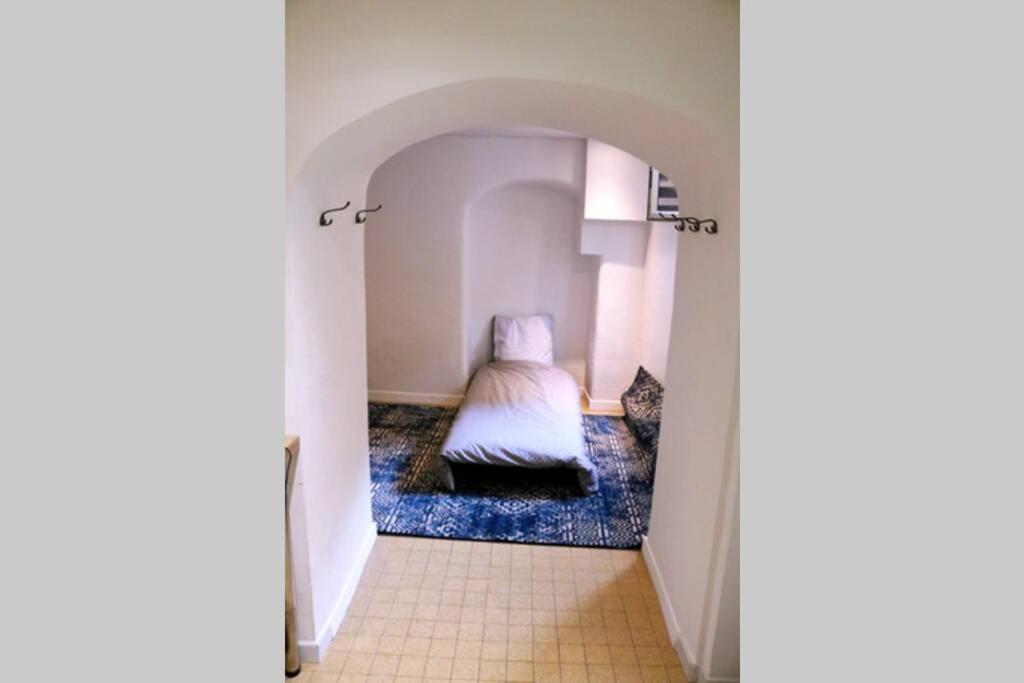 Charming And Modern Cave In The Heart Of The Port Apartment Nice