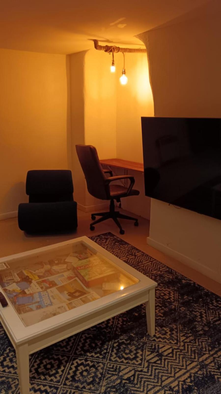Apartment Charming And Modern Cave In The Heart Of The Port